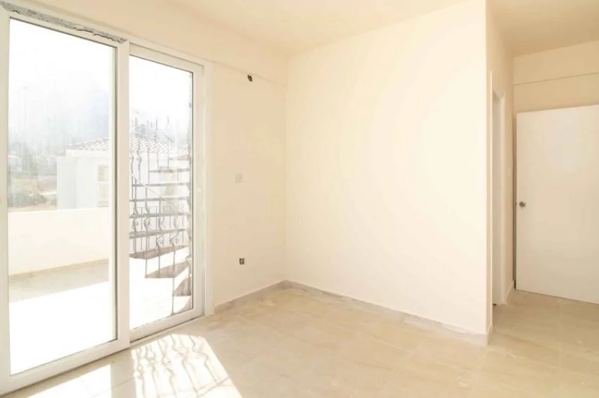 3 Schlafzimmer Villa zum Wiederverkauf mit Dachterrasse in Karsiyaka