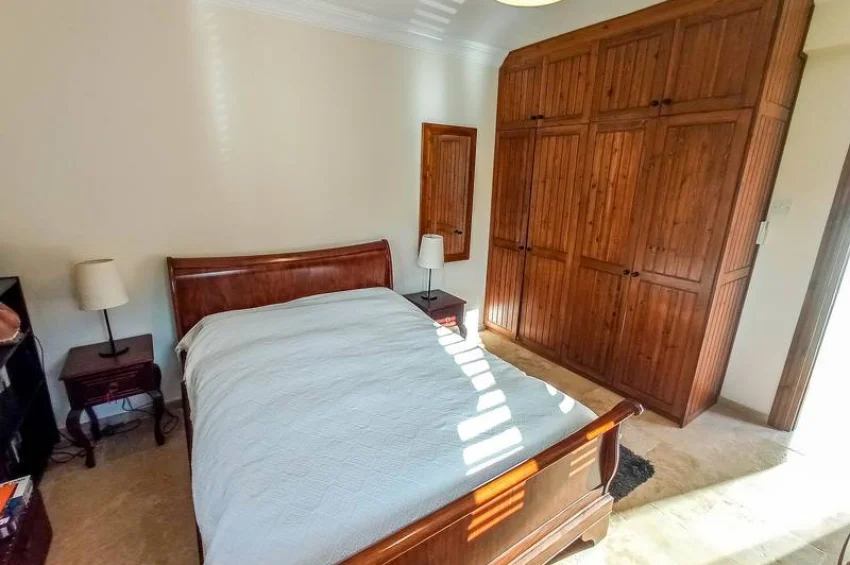 Özanköy'de Özel Havuzlu ve Muhteşem Manzaralı 4 Yatak Odalı Şık Villa