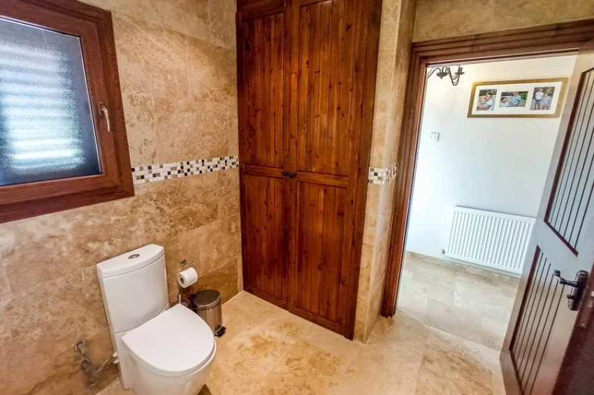 Özanköy'de Özel Havuzlu ve Muhteşem Manzaralı 4 Yatak Odalı Şık Villa