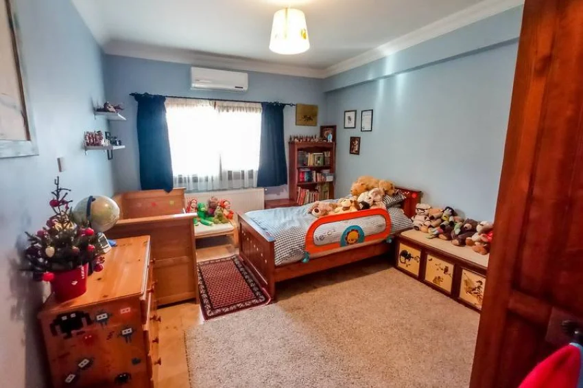 Özanköy'de Özel Havuzlu ve Muhteşem Manzaralı 4 Yatak Odalı Şık Villa