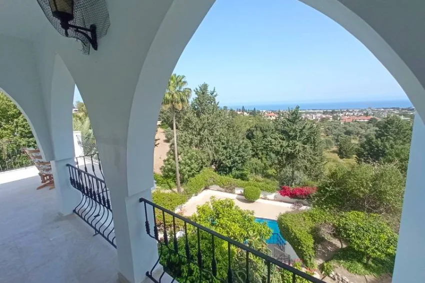 Elegant 4 Bedroom Villa with Heated Pool, Gym & Stunning Views in Ozanköy