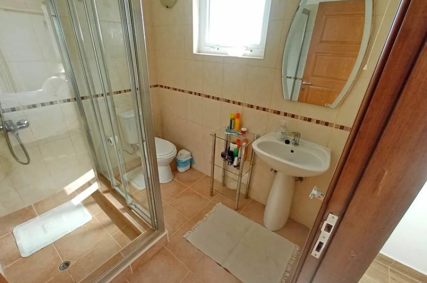 Elegant 4 Bedroom Villa with Heated Pool, Gym & Stunning Views in Ozanköy