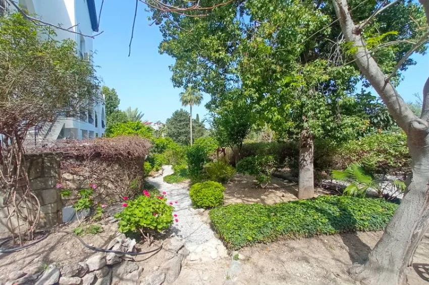 Elegant 4 Bedroom Villa with Heated Pool, Gym & Stunning Views in Ozanköy