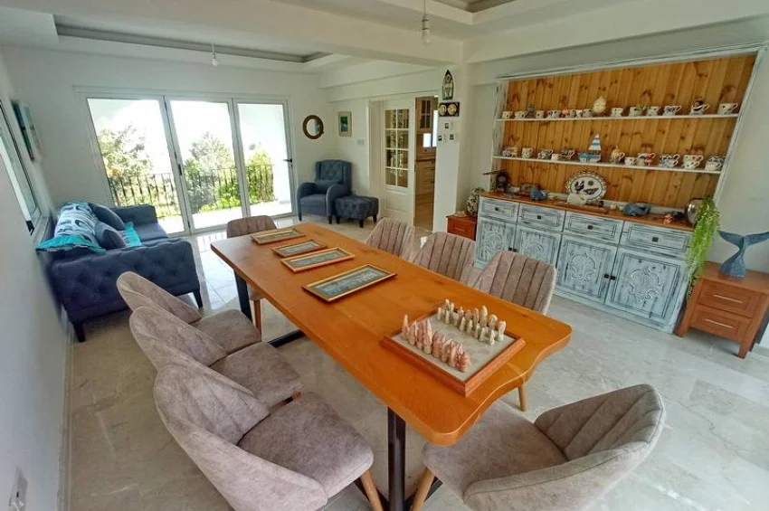 Elegant 4 Bedroom Villa with Heated Pool, Gym & Stunning Views in Ozanköy