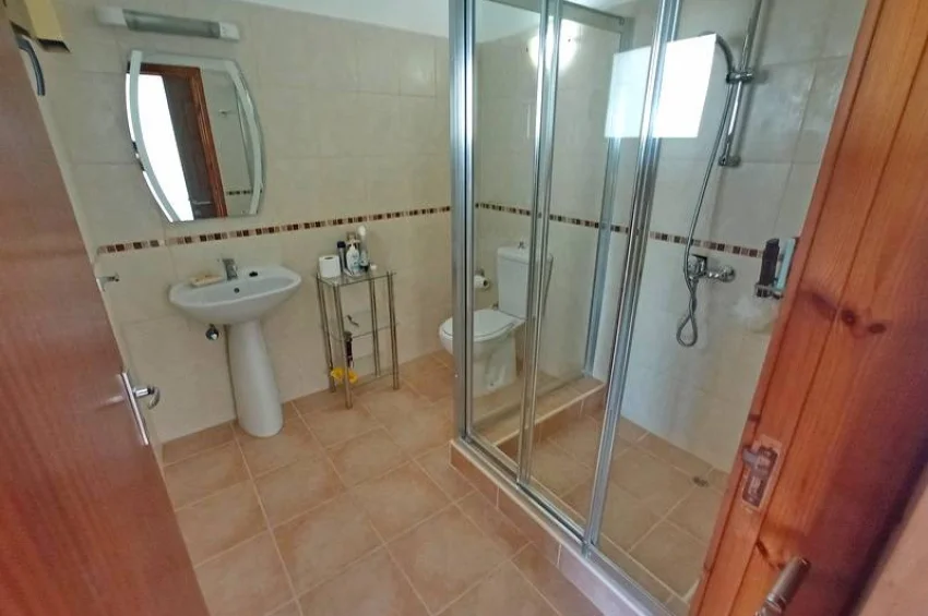 Elegant 4 Bedroom Villa with Heated Pool, Gym & Stunning Views in Ozanköy