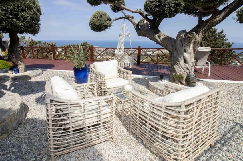 4 Bedroom Mediterranean Villa with Stunning Panoramic Views and Infinity Pool