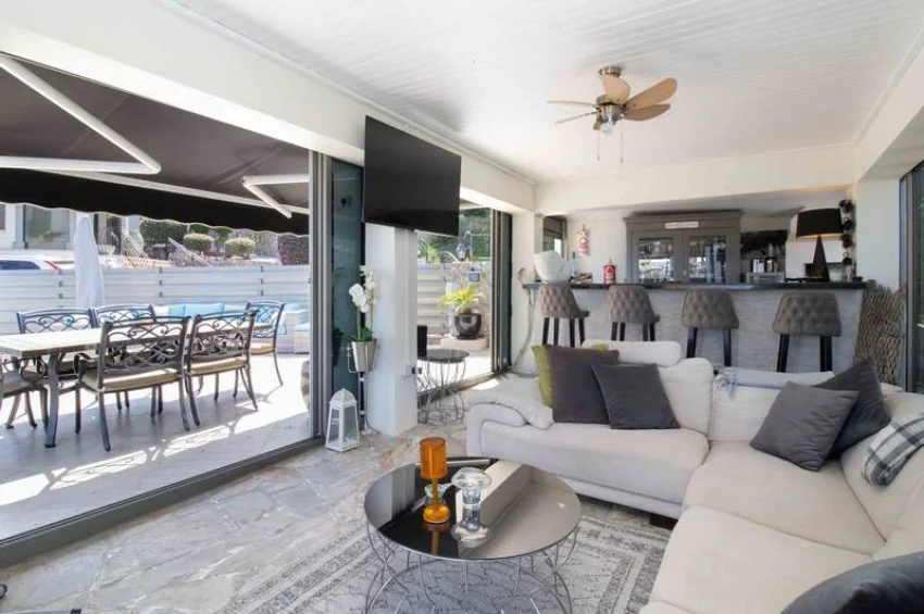 4 Bedroom Mediterranean Villa with Stunning Panoramic Views and Infinity Pool