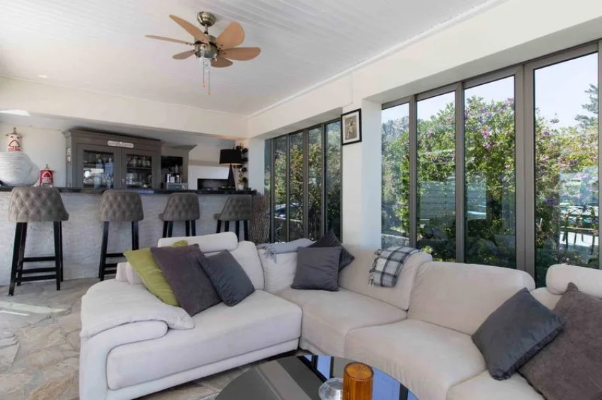 4 Bedroom Mediterranean Villa with Stunning Panoramic Views and Infinity Pool
