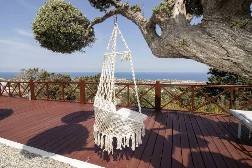 4 Bedroom Mediterranean Villa with Stunning Panoramic Views and Infinity Pool