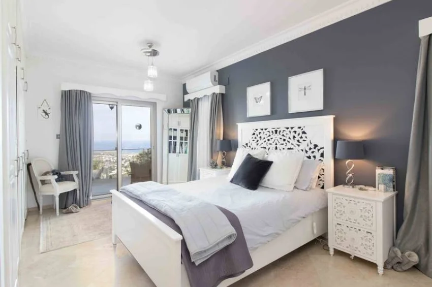 4 Bedroom Mediterranean Villa with Stunning Panoramic Views and Infinity Pool