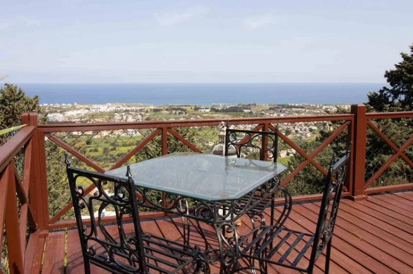 4 Bedroom Mediterranean Villa with Stunning Panoramic Views and Infinity Pool