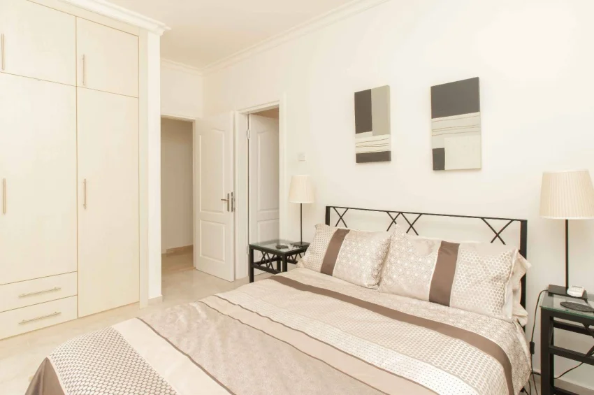 Charmantes Stadthaus mit 3 Schlafzimmer und Meerblick