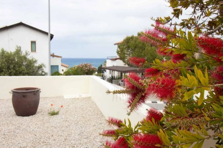 Charming 2 Bedroom Villa with Stunning Sea Views & Communal Pools