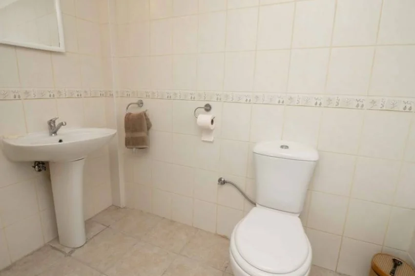 Charming 2 Bedroom Villa with Stunning Sea Views & Communal Pools