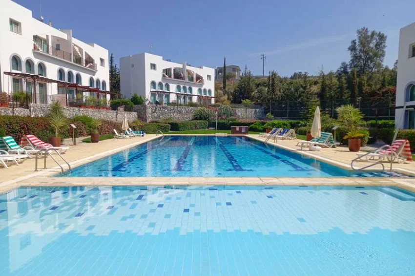 Charming 2 Bedroom Villa with Stunning Sea Views & Communal Pools
