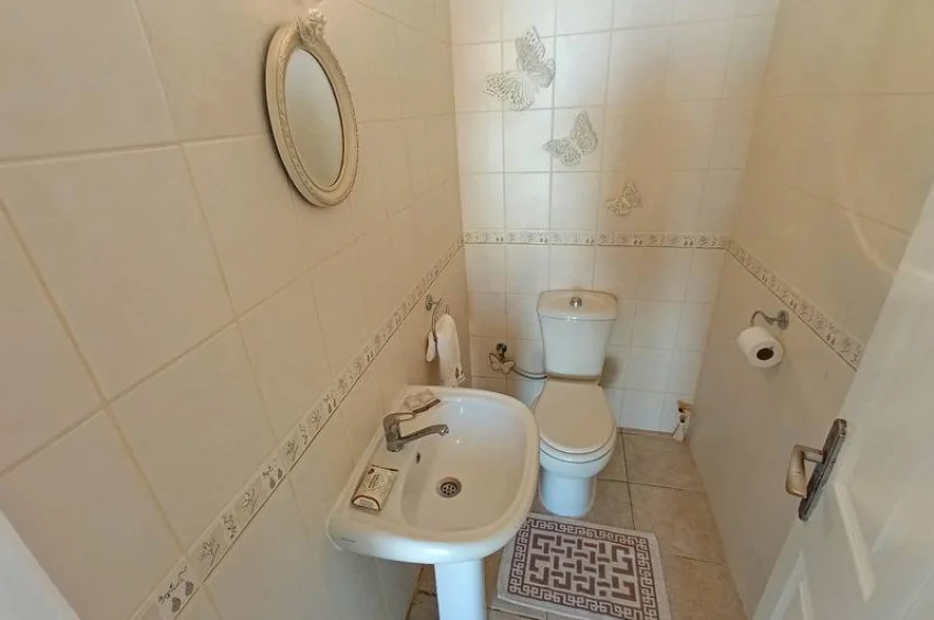 Charming 2 Bedroom Villa with Stunning Sea Views & Communal Pools