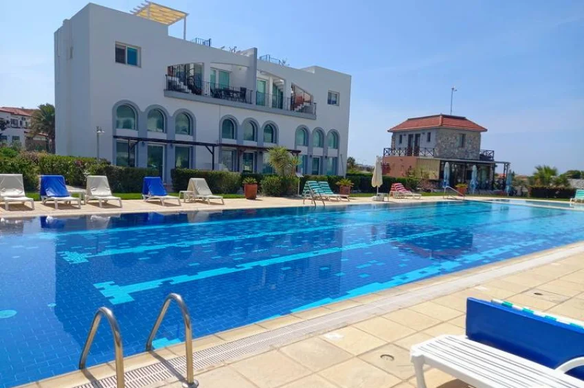Charming 2 Bedroom Villa with Stunning Sea Views & Communal Pools