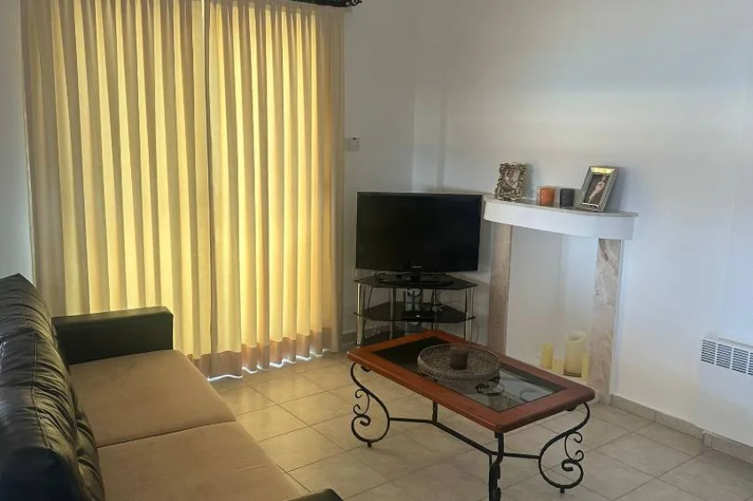 Geräumige Villa mit 4 Schlafzimmer und Meerblick – nur wenige Schritte vom Meer entfernt in Esentepe
