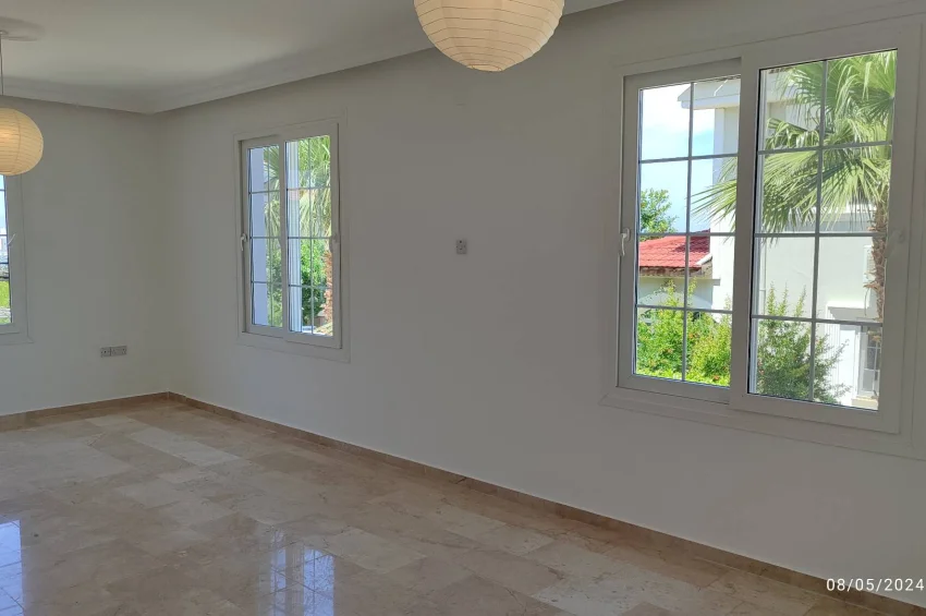Charming 3 Bedroom Villa with Sea Views & Private Garden