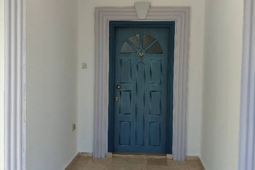 Charming 3 Bedroom Villa with Sea Views & Private Garden