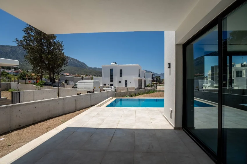 Private Villa mit 4 Schlafzimmer und Pool im Herzen der Natur zum Verkauf