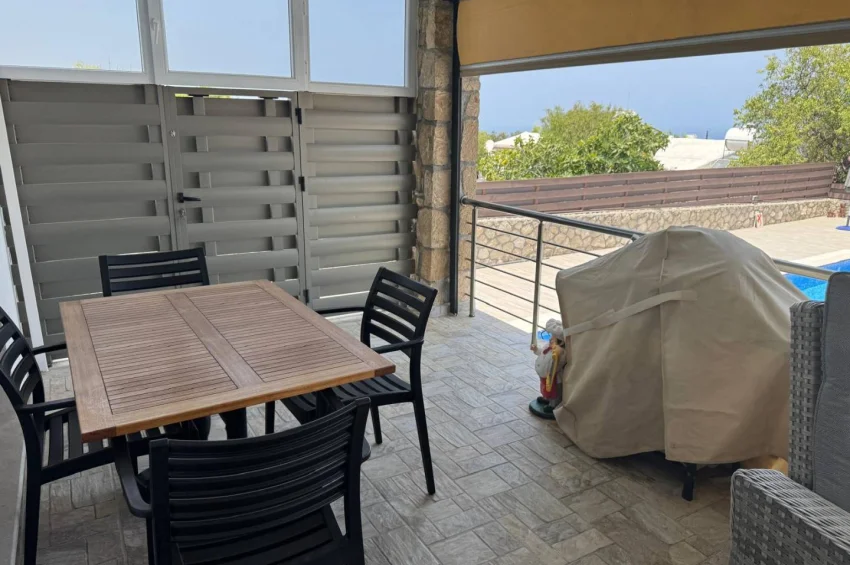 Esentepe'de Havuzlu, Deniz ve Dağ Manzaralı Kusursuz 2/3 Yatak Odalı Bungalov