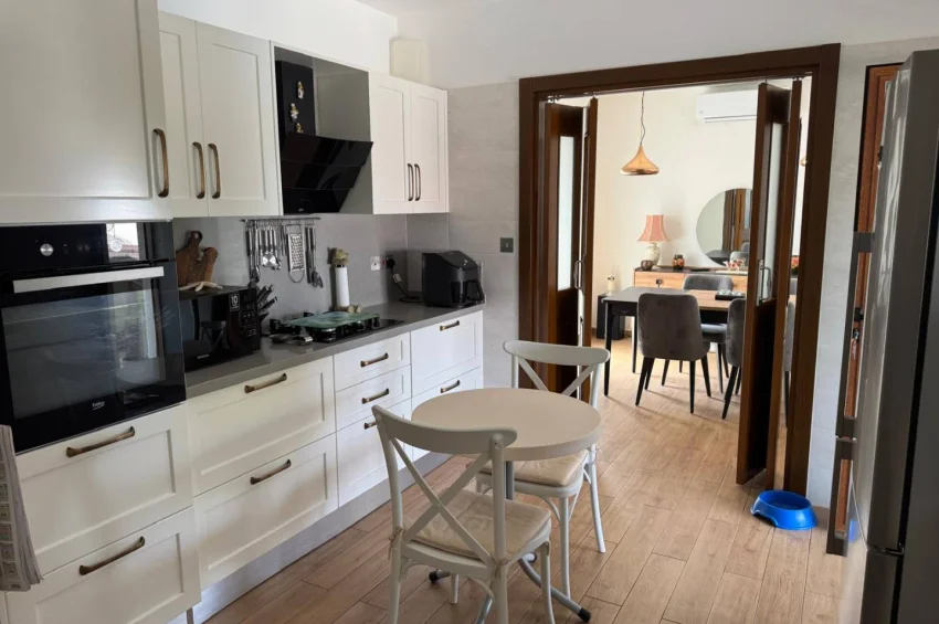 Esentepe'de Havuzlu, Deniz ve Dağ Manzaralı Kusursuz 2/3 Yatak Odalı Bungalov