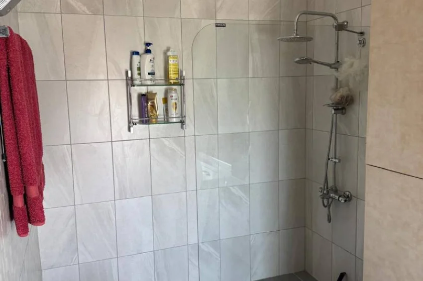 Esentepe'de Havuzlu, Deniz ve Dağ Manzaralı Kusursuz 2/3 Yatak Odalı Bungalov