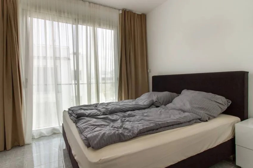 Lyxigt sjönära penthouse i Bahçeli, Kyrenia — Privat takterrass, möblerat, golvvärme