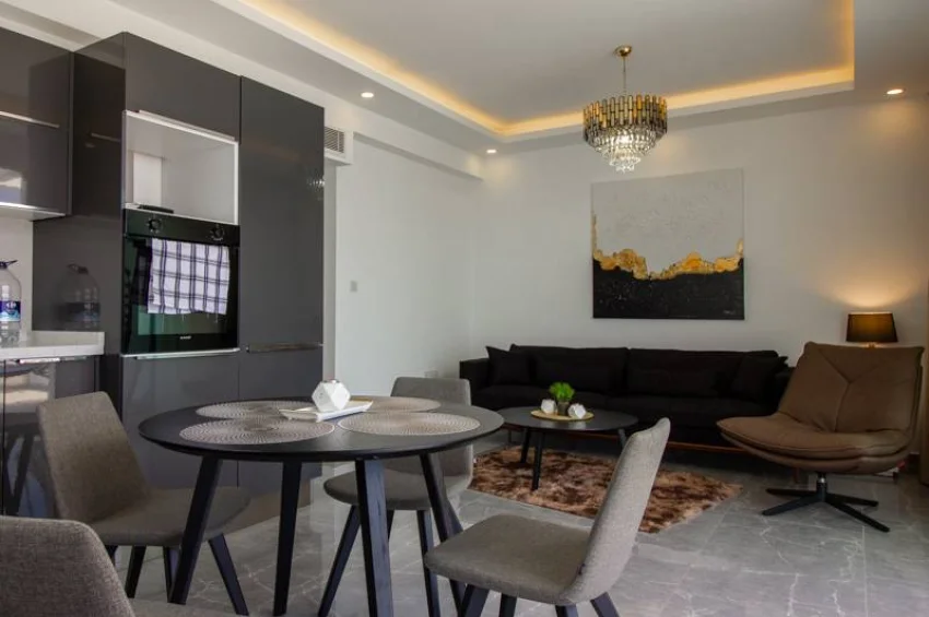 Lyxigt sjönära penthouse i Bahçeli, Kyrenia — Privat takterrass, möblerat, golvvärme