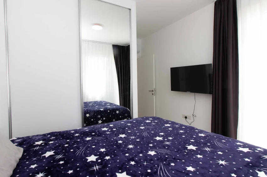 Luksusowy apartament ogrodowy przy samej plaży w Bahçeli, Kyrenia — prywatny basen, umeblowany, ogrzewanie podłogowe