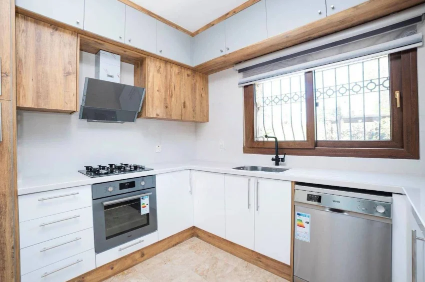 Возможность в Чаталкое – Турецкий титул, бассейн и готовый документ