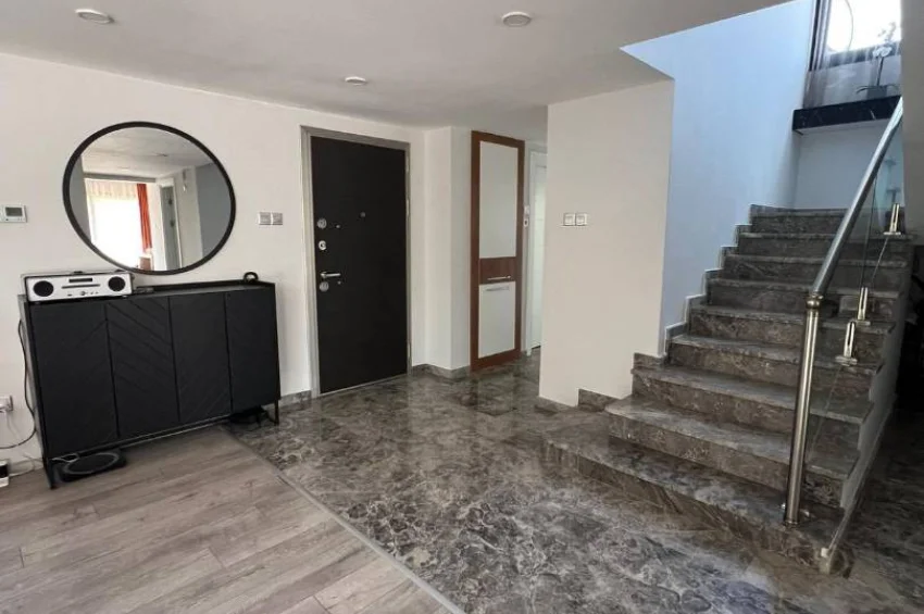 Moderne mediterrane Villa in Çatalköy – Eleganz, Privatsphäre & Smart Living