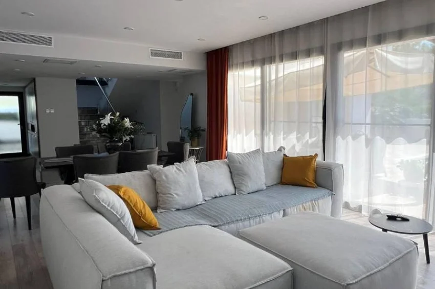 Moderne mediterrane Villa in Çatalköy – Eleganz, Privatsphäre & Smart Living