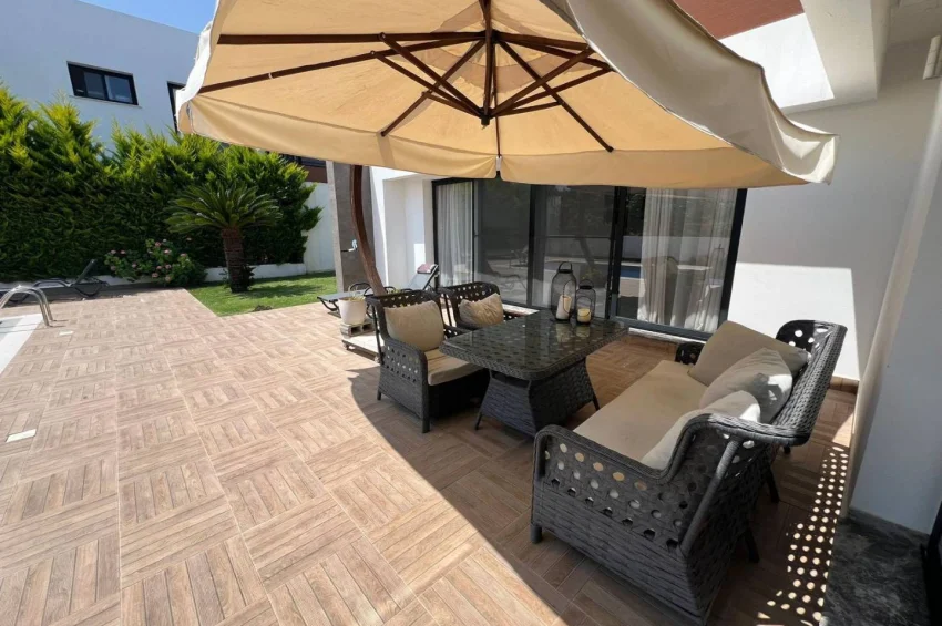 Moderne mediterrane Villa in Çatalköy – Eleganz, Privatsphäre & Smart Living