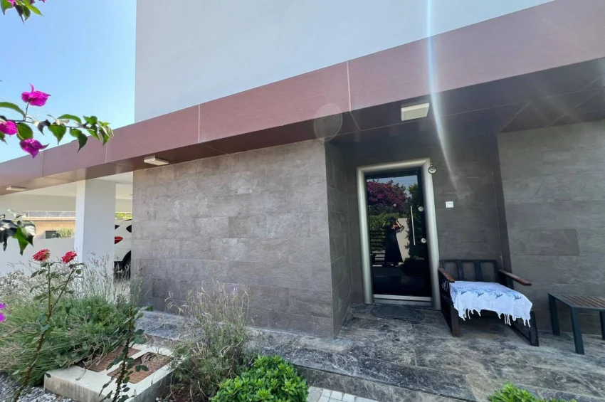 Moderne mediterrane Villa in Çatalköy – Eleganz, Privatsphäre & Smart Living