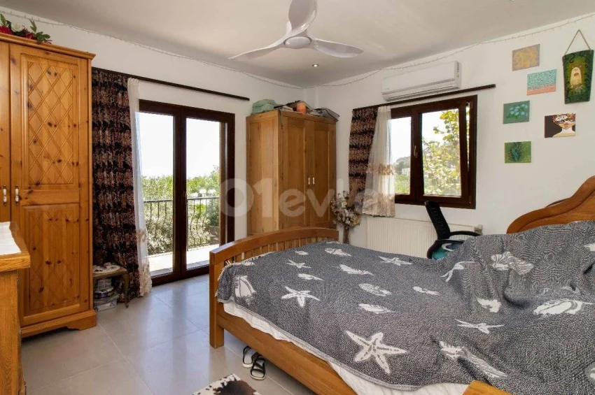 Fully Renovated Traditional Luxury Villa in Lapta – Space, Character & Coastal Living
