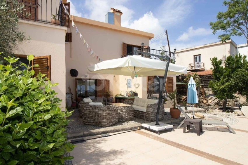 Fully Renovated Traditional Luxury Villa in Lapta – Space, Character & Coastal Living