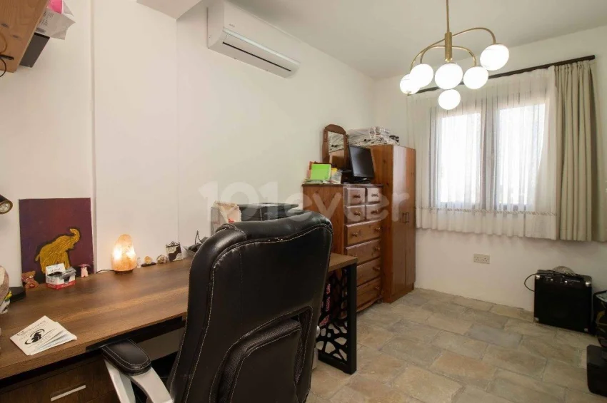 Fully Renovated Traditional Luxury Villa in Lapta – Space, Character & Coastal Living