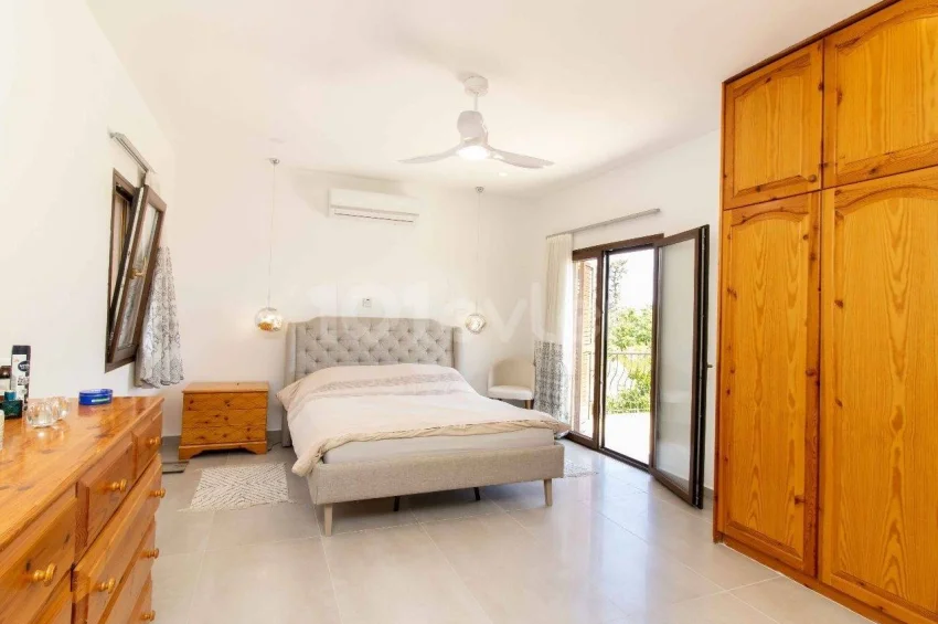 Fully Renovated Traditional Luxury Villa in Lapta – Space, Character & Coastal Living