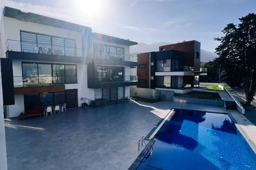 Modern 2+1 Apartment in Alsancak within a Residence with Pool