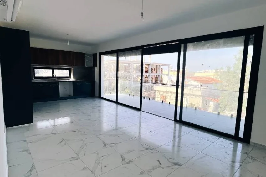 Modern 2+1 Apartment in Alsancak within a Residence with Pool