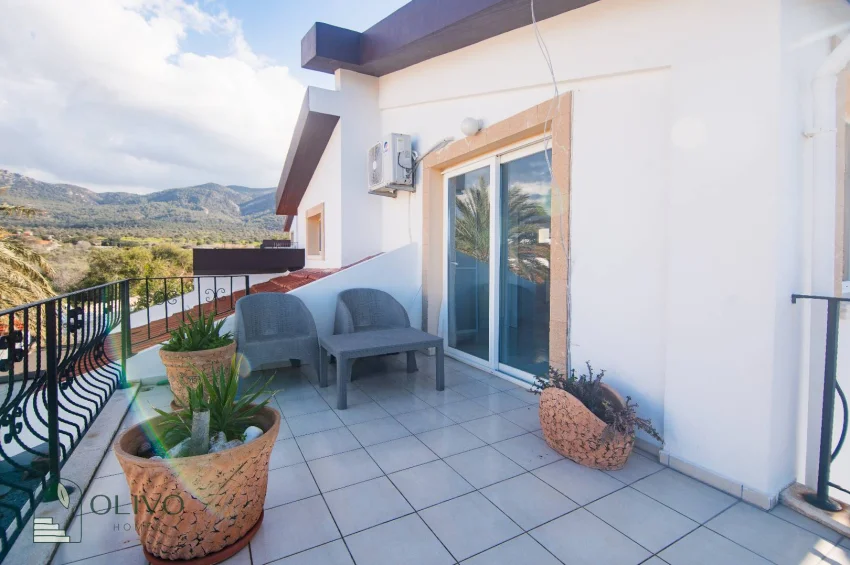 Freistehende Villa an der Küçük-Erenköy-Küstenlinie – Großes Grundstück, privater Pool, Meerblick