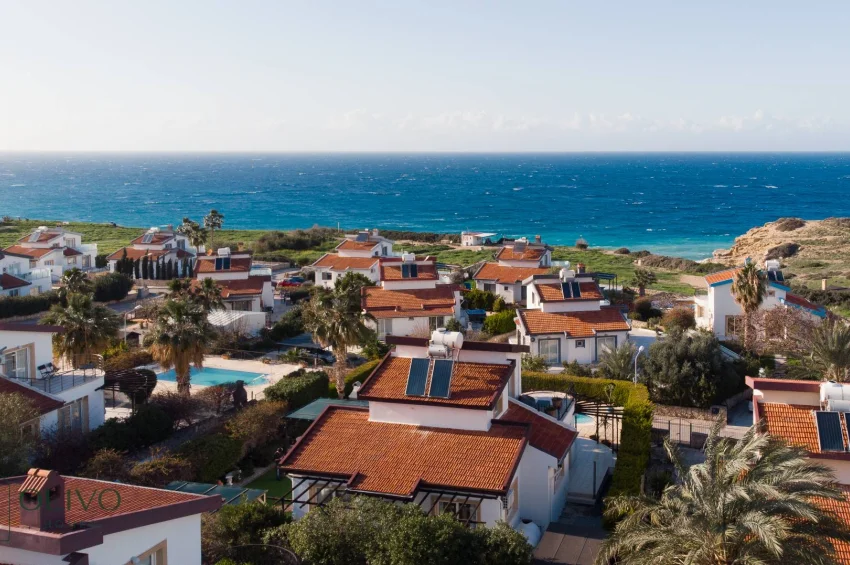 Freistehende Villa an der Küçük-Erenköy-Küstenlinie – Großes Grundstück, privater Pool, Meerblick