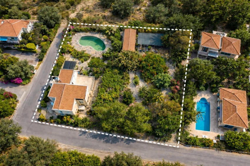 Prestigefylld villa på stor tomt i Ozanköy, Kyrenia – strategiskt läge och stark investeringsgrund