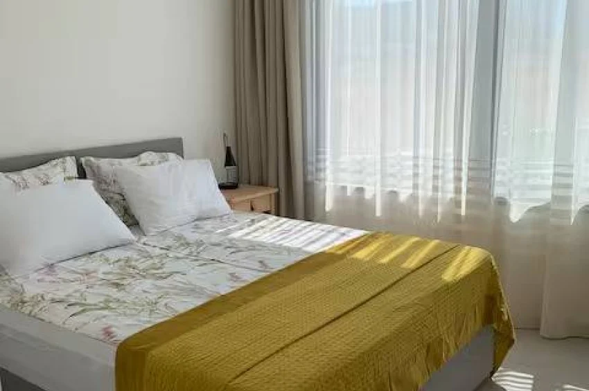 Bungalow mit 3 Schlafzimmer in erster Reihe in Bahçeli – Unverbaubarer Meerblick, 150 Meter zum Strand