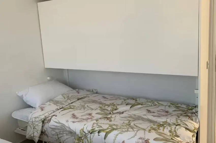 Bungalow mit 3 Schlafzimmer in erster Reihe in Bahçeli – Unverbaubarer Meerblick, 150 Meter zum Strand