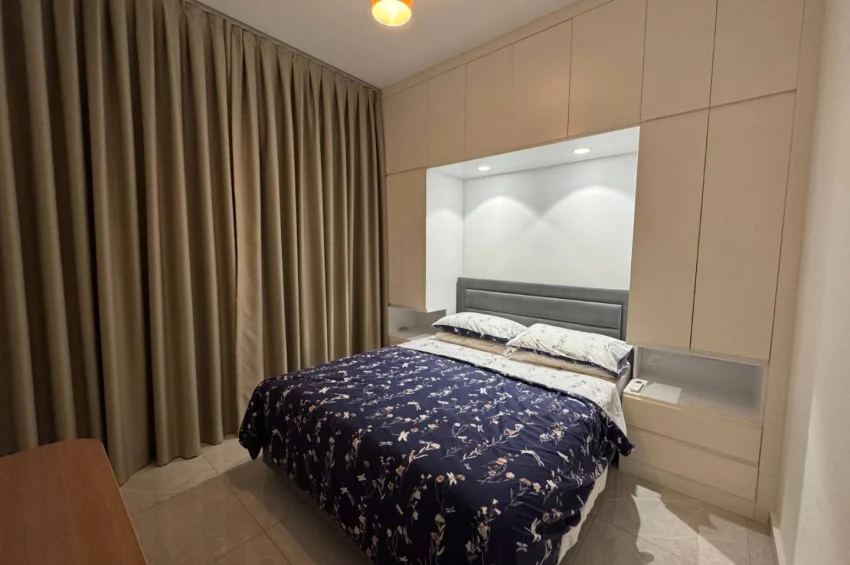 Willa z 3 sypialniami w Küçük Erenköy – duża działka, strefa jacuzzi, 180 metrów do plaży
