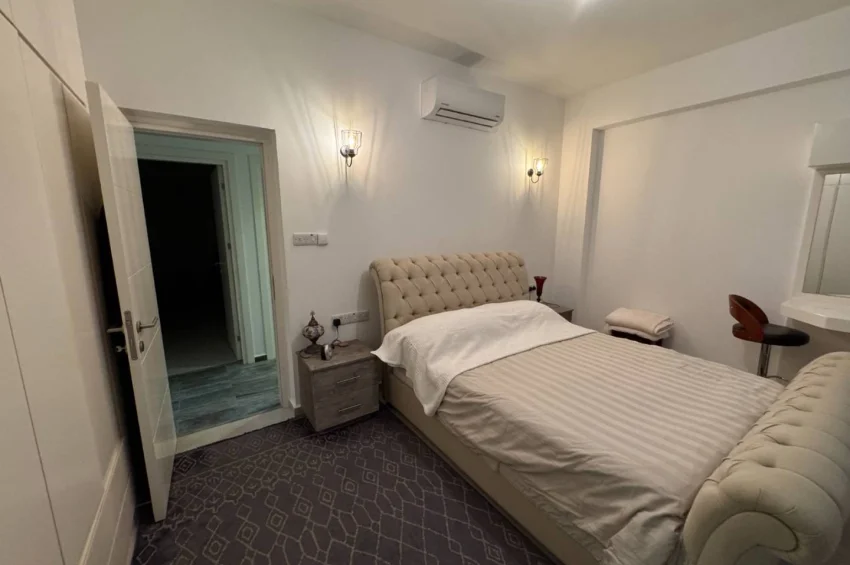 Willa z 3 sypialniami w Küçük Erenköy – duża działka, strefa jacuzzi, 180 metrów do plaży