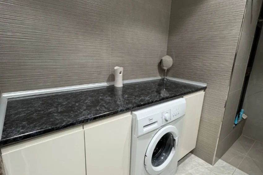 Willa z 3 sypialniami w Küçük Erenköy – duża działka, strefa jacuzzi, 180 metrów do plaży